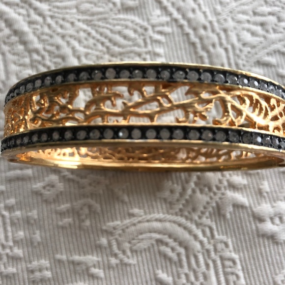 Womens Gold and crystals Bracelet - Picture 1 of 3